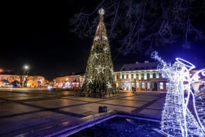 22.12.2015 Kielce. Iluminacje świąteczne. Rynek. / Jarosław Kubalski / Radio Kielce