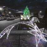 22.12.2015 Kielce. Iluminacje świąteczne. Przed Astra Parkiem przy ulicy Solidarności. / Jarosław Kubalski / Radio Kielce