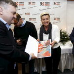 22.12.2015 Kielce. Podziękowanie dla wspierających akcję Gwiazdka z Nieba w studiu S1 Radia Kielce. / Jarosław Kubalski / Radio Kielce