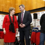 22.12.2015 Kielce. Podziękowanie dla wspierających akcję Gwiazdka z Nieba w studiu S1 Radia Kielce. / Jarosław Kubalski / Radio Kielce