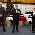 22.12.2015 Kielce. Podziękowanie dla wspierających akcję Gwiazdka z Nieba w studiu S1 Radia Kielce. / Jarosław Kubalski / Radio Kielce