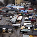 28.12.2015 Kielce. Plac targowy przy ulicy Seminaryjskiej. / Jarosław Kubalski / Radio Kielce