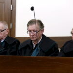 29.12.21015 Kielce. Sąd Okręgowy. Proces byłego wójta Piekoszowa Tadeusza D. i jeszcze 12 osób. / Jarosław Kubalski / Radio Kielce