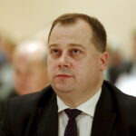 29.12.21015 Kielce. XIX Sesja Sejmiku Województwa Świętokrzyskiego w Sali Kameralnej Filharmonii Świętokrzyskiej im. Oskara Kolberga. Nowy członek Zarządu Województwa Marek Szczepanik. / Jarosław Kubalski / Radio Kielce