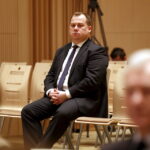 29.12.21015 Kielce. XIX Sesja Sejmiku Województwa Świętokrzyskiego w Sali Kameralnej Filharmonii Świętokrzyskiej im. Oskara Kolberga. Nowy członek Zarządu Województwa Marek Szczepanik. / Jarosław Kubalski / Radio Kielce