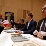 29.12.21015 Kielce. XIX Sesja Sejmiku Województwa Świętokrzyskiego w Sali Kameralnej Filharmonii Świętokrzyskiej im. Oskara Kolberga. Wybory nowego członka Zarządu Województwa. / Jarosław Kubalski / Radio Kielce