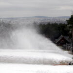 30.12.2015 Kielce. Naśnieżanie stoku narciarskiego na Stadionie. / Jarosław Kubalski / Radio Kielce