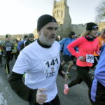 30.12.2015 Szydłów. XXXVI Międzynarodowe Uliczne Biegi Sylwestrowe. / Jarosław Kubalski / Radio Kielce