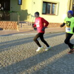 30.12.2015 Szydłów. XXXVI Międzynarodowe Uliczne Biegi Sylwestrowe. / Jarosław Kubalski / Radio Kielce