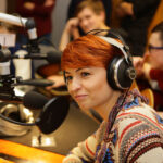 14.12.2015 Kielce. Finał pierwszego dnia licytacji "Gwiazdki z nieba". W studiu Radia Kielce podopieczni Siemachy Kielce, Agnieszka Dyk i zespół Yuka. / Wojciech Habdas / Radio Kielce