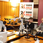 16.12.2015 Kielce. Gwiazdka z nieba - Finał trzeciego dnia licytacji. W środę podczas finału towarzyszyli nam aktorzy z Teatru Kubuś, muzyk Michał Zapała, i niezawodna grupa z Siemachy Kielce. / Wojciech Habdas / Radio Kielce