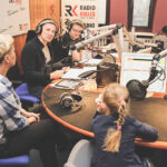 19.12.2015 Kielce. Gwiazdka z nieba. Wsparła nas pani Ewa Półchłopek z córką Alicją / Wojciech Habdas / Radio Kielce