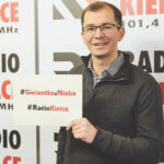 19.12.2015 Kielce. Gwiazdka z nieba. Gościem Muzycznych podróży był Michał Braun, który przyłączył się do Gwiazdki z nieba. / Wojciech Habdas / Radio Kielce