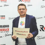 19.12.2015 Kielce. Gwiazdka z nieba. Andrzej Załucki reprezentujący fundację Karoliny Sołowow / Wojciech Habdas / Radio Kielce