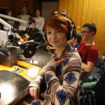 14.12.2015 Kielce. Finał pierwszego dnia licytacji "Gwiazdki z nieba". W studiu Radia Kielce podopieczni Siemachy Kielce, Agnieszka Dyk i zespół Yuka. / Radio Kielce