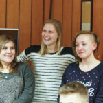 14.12.2015 Kielce. Finał pierwszego dnia licytacji "Gwiazdki z nieba". W studiu Radia Kielce podopieczni Siemachy Kielce, Agnieszka Dyk i zespół Yuka. / Radio Kielce