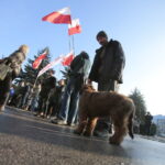 19.12.2015. Pikieta Komitetu Obrony Demokracji przeciwko łamaniu prawa i konstytucji przez najwyższe organy państwa. / Włodzimierz Batóg / Radio Kielce