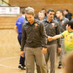 13.12.2015 Kielce. Hala przy Krakowskiej. IV Turniej Charytatywny PAMAF Pomaga 2015. Zawodników odwiedzili piłkarze Korony Kielce / Stanisław Blinstrub / Radio Kielce