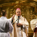 25.12.2015 Kielce. Bazylika katedralna. Pasterka. Biskup Jan Piotrowski / Stanisław Blinstrub / Radio Kielce