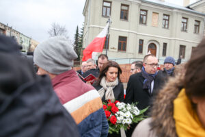 13.12.2015 Kielce. Paltforma Obywatelska zorganizowała własne obchody rocznicy stanu wojennego / Stanisław Blinstrub / Radio Kielce