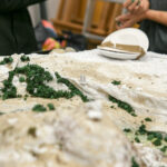 01.12.2015 Kielce. Instytut Design. Seniorzy tworzyli makietę Kadzielni / Stanisław Blinstrub / Radio Kielce