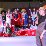 13.12.2015 Chęciny. Teatr w hali sportowej "Pod Basztami" / Stanisław Blinstrub / Radio Kielce