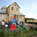Otwarcie placu zabaw w Wiernej rzece (28 lipca 2015 r.) / Piotr Michalski / Radio Kielce