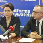 09.01.2016. Konferencja Platformy Obywatelskiej. Posłowie Marzena Okła-Drewnowicz i Artur Gierada / Jarosław Kubalski / Radio Kielce
