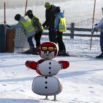 17.01.2016 Niestachów. Audycja Dzień Dobry Dzieci. Szkoła jazdy na nartach w Ośrodku Narciarskim w Niestachowie. / Jarosław Kubalski / Radio Kielce