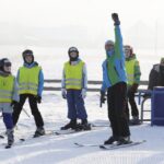 17.01.2016 Niestachów. Audycja Dzień Dobry Dzieci. Szkoła jazdy na nartach w Ośrodku Narciarskim w Niestachowie. / Jarosław Kubalski / Radio Kielce