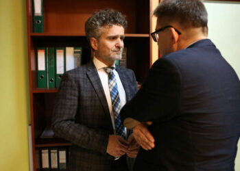 25.10.2015 Kielce. Ogłoszenie wyników wyborów w sztabie PiS / Wojciech Habdas / Radio Kielce