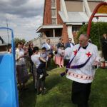 Otwarcie placu zabaw w Wiernej rzece (28 lipca 2015 r.) / Piotr Michalski / Radio Kielce