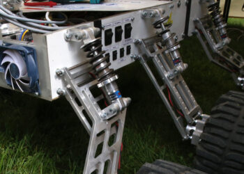 Zawody łazików marsjańskich w Podzamczu Chęcińskim (5 września 2015 r.) / Piotr Michalski / Radio Kielce