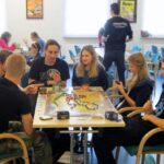 16.01.2016. Wielki Bój Planszówkowy w Wojewódzkiej Bibliotece Publicznej w Kielcach / Robert Felczak / Radio Kielce