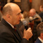 24.12.2015. Wigilia dla osób ubogich, samotnych i bezdomnych  w WDK w Kielcach. Zastępca prezydenta Kielc Andrzej Sygut / Kamil Król / Radio Kielce