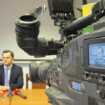 26.01.2016 Kielce. KKSM. Spotkanie pracowników i dziennikarzy z syndykiem Tycjanem Saltarskim. / Robert Felczak / Radio Kielce