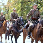 12.08.2015. 50. Marsz Szlakiem I Kompanii Kadrowej. "Kadrówka" na ulicy Ściegiennego / Kamil Król / Radio Kielce