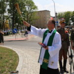 12.08.2015. 50. Marsz Szlakiem I Kompanii Kadrowej. Poświęcenie ronda im. gen. Antoniego Hedy "Szarego" / Kamil Król / Radio Kielce