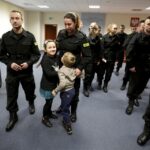 05.01.2016 Kielce. Ślubowanie 35 nowych funkcjonariuszy policji w sali im. mjr Jana Piwnika „Ponurego” Komendy Wojewódzkiej Policji. / Jarosław Kubalski / Radio Kielce