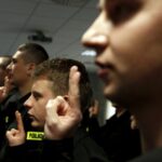 05.01.2016 Kielce. Ślubowanie 35 nowych funkcjonariuszy policji w sali im. mjr Jana Piwnika „Ponurego” Komendy Wojewódzkiej Policji. / Jarosław Kubalski / Radio Kielce