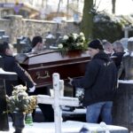 16.01.2016 Kielce.  Cmentarz Stary. Pogrzeb Andrzeja Litwina. / Jarosław Kubalski / Radio Kielce