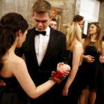 16.01.2016 Kielce. Studniówka w I Ogólnokształcącym Liceum Akademickim im. Janiny Kossakowskiej - Dębickiej w WDK. / Jarosław Kubalski / Radio Kielce