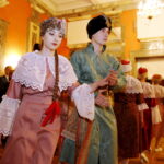 16.01.2016 Kielce. Studniówka w I Ogólnokształcącym Liceum Akademickim im. Janiny Kossakowskiej - Dębickiej w WDK. / Jarosław Kubalski / Radio Kielce