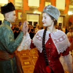 16.01.2016 Kielce. Studniówka w I Ogólnokształcącym Liceum Akademickim im. Janiny Kossakowskiej - Dębickiej w WDK. / Jarosław Kubalski / Radio Kielce