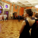 16.01.2016 Kielce. Studniówka w I Ogólnokształcącym Liceum Akademickim im. Janiny Kossakowskiej - Dębickiej w WDK. / Jarosław Kubalski / Radio Kielce