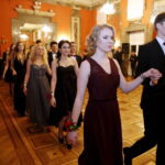 16.01.2016 Kielce. Studniówka w I Ogólnokształcącym Liceum Akademickim im. Janiny Kossakowskiej - Dębickiej w WDK. / Jarosław Kubalski / Radio Kielce