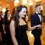 16.01.2016 Kielce. Studniówka w I Ogólnokształcącym Liceum Akademickim im. Janiny Kossakowskiej - Dębickiej w WDK. / Jarosław Kubalski / Radio Kielce