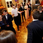 16.01.2016 Kielce. Studniówka w I Ogólnokształcącym Liceum Akademickim im. Janiny Kossakowskiej - Dębickiej w WDK. / Jarosław Kubalski / Radio Kielce