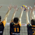 17.01.2016 Kielce. Siatkówka Plus Liga. Mecz Effector Kielce - Jastrzębski Węgiel Jastrzębie Zdrój. / Jarosław Kubalski / Radio Kielce