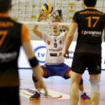 17.01.2016 Kielce. Siatkówka Plus Liga. Mecz Effector Kielce - Jastrzębski Węgiel Jastrzębie Zdrój. / Jarosław Kubalski / Radio Kielce